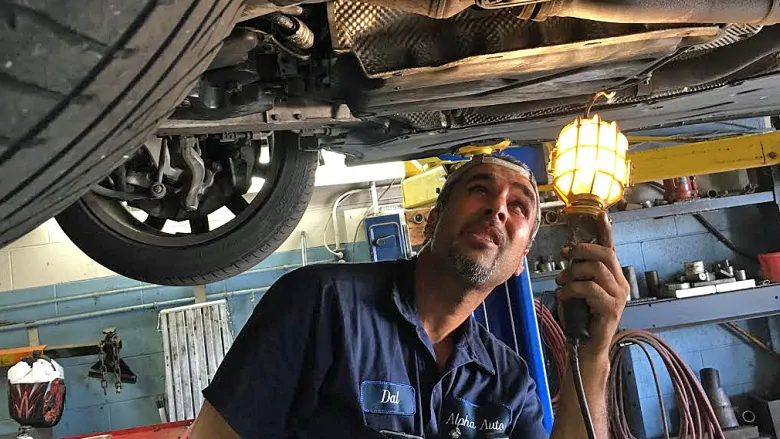 Controllo della trasmissione dell'auto