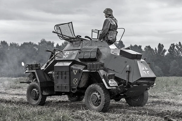 Auto corazzata sdkfz 222